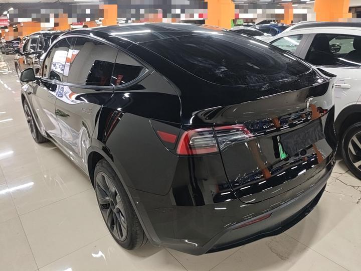 Model Y 2023 RWD photo 4