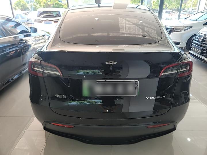 Model Y 2022 Facelift RWD photo 5