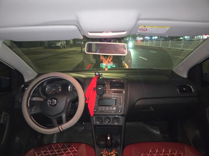 Polo 2014 1.6L AT Comfort photo 5