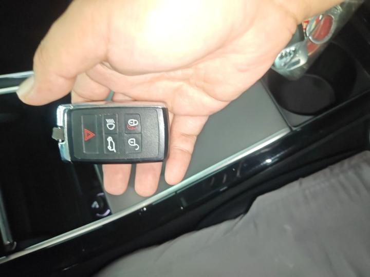 Range Rover Velar 2024 Dynamic SE photo 8