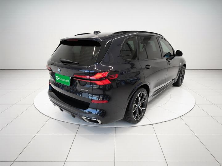 X5 2023 xDrive 30Li Exclusive M M Sport Night Package photo 6