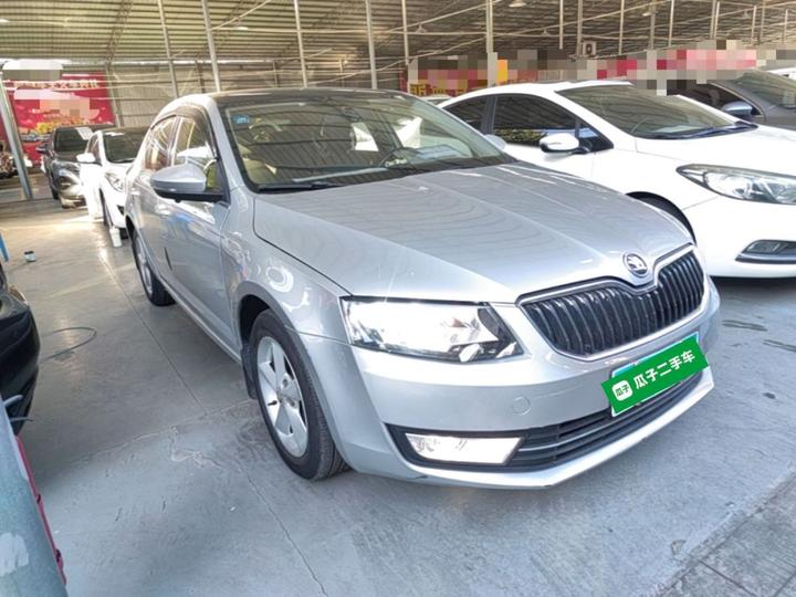 Octavia 2015 1.6L AT photo 3