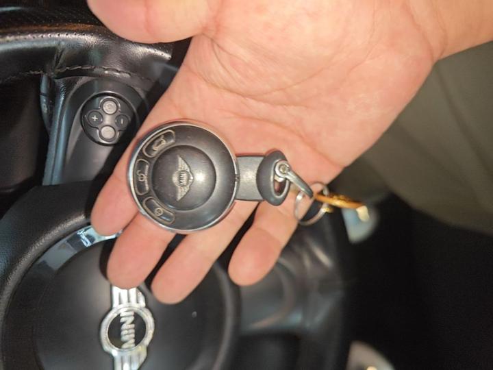 2014 1.6T COOPER ALL4 Fun photo 8