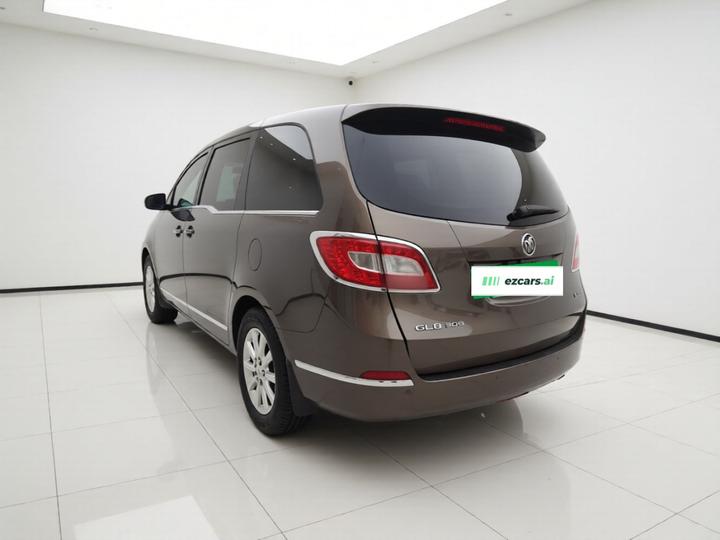 GL8 2011 3.0L XT Luxury Business Flagship photo 4