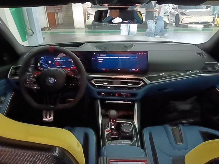 M3 2023 M3 4-Door photo 5