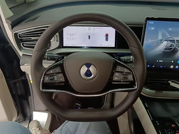 D9 2025 DM-i ADAS 1020 AWD Noble photo 2