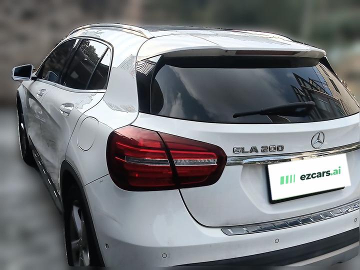 GLA 2019 GLA 200 Dynamic photo 4