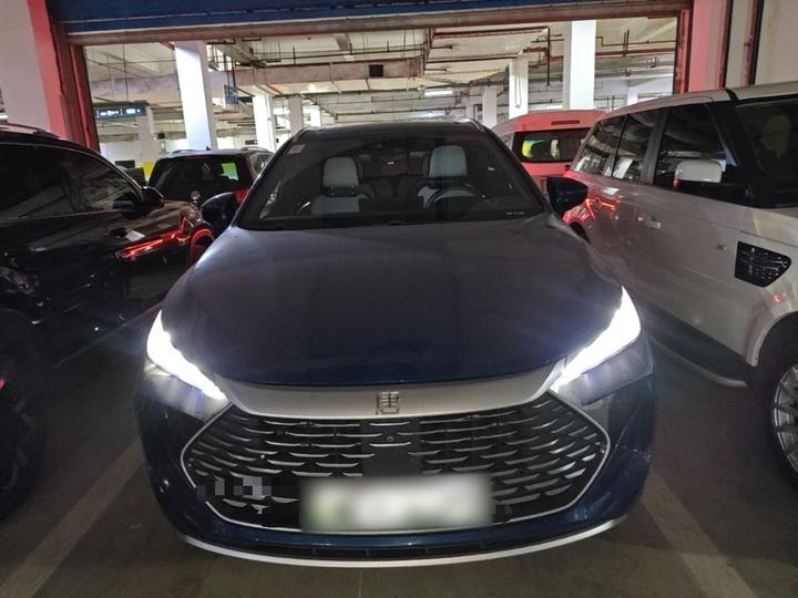 Tang EV 2022 DM-p 215KM AWD Flagship photo 2