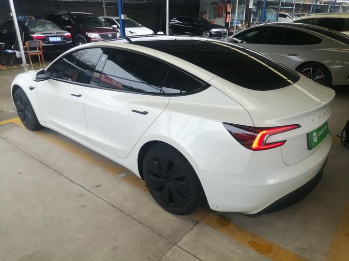 Model 3 2025 RWD photo 4
