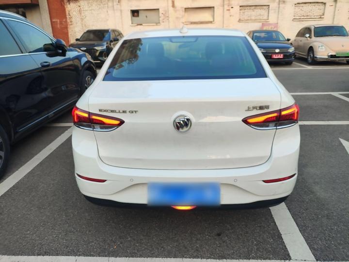 Excelle 2019 18T AT Elite China VI photo 5