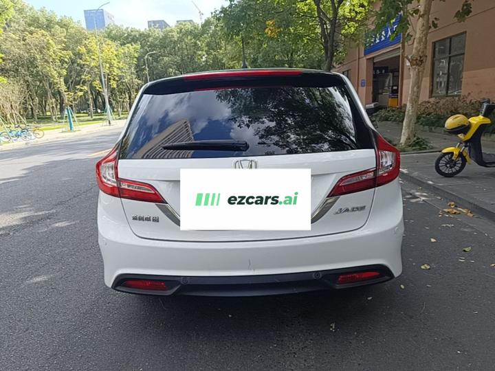 Jade 2014 1.8L AT Comfort Elite 5-Seater photo 6