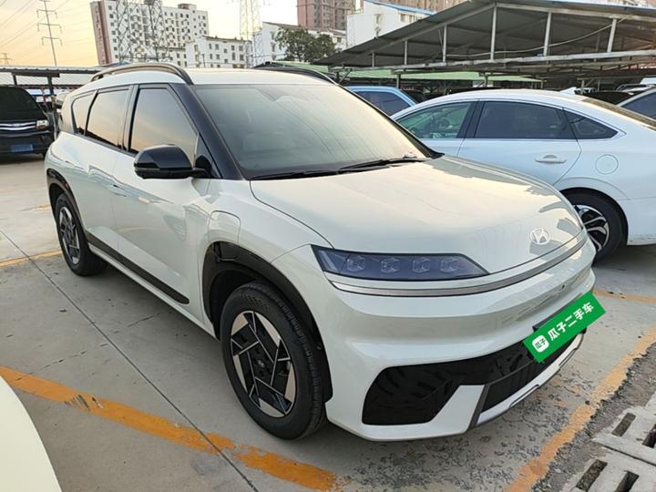 EO 2025 RWD TECH 64.2kWh photo 3