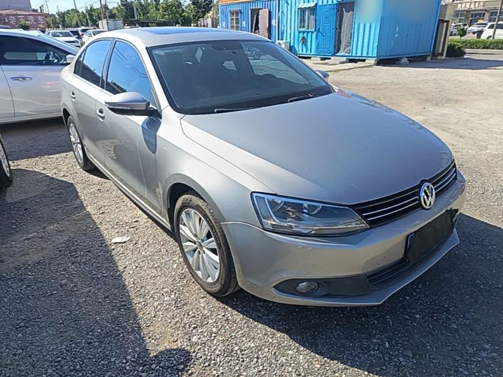 Sagitar 2014 Facelift 1.6L AT Leading photo 3