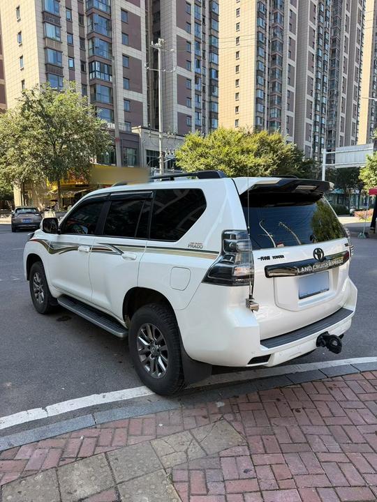 Prado 2016 3.5L AT TX-L photo 2