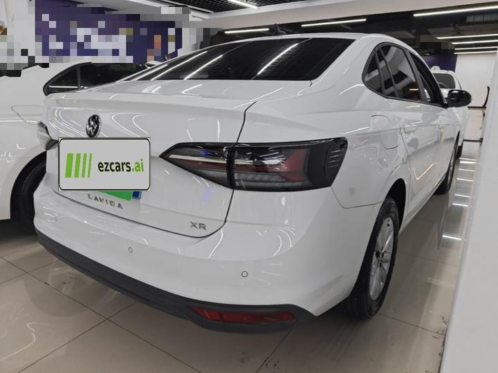 Lavida 2023 1.5L AT photo 4