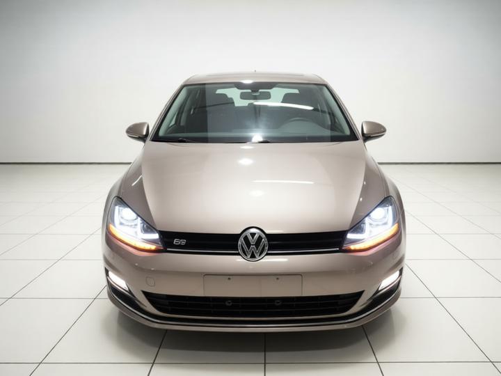 Golf 2016 1.6L AT Fashion photo 2