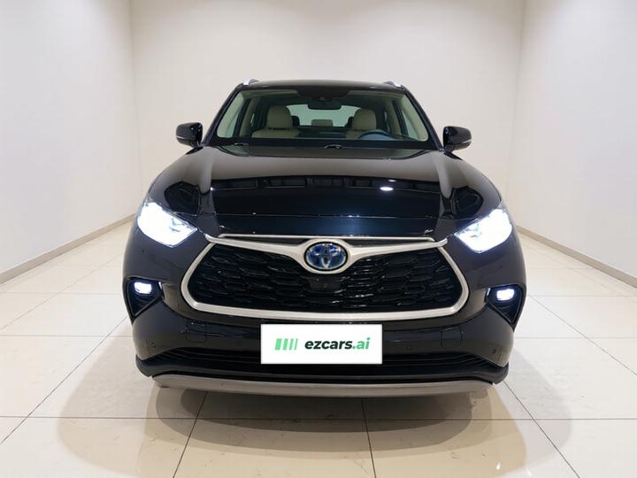 Highlander 2022 Hybrid 2.5L AWD Premium 7-Seater photo 2