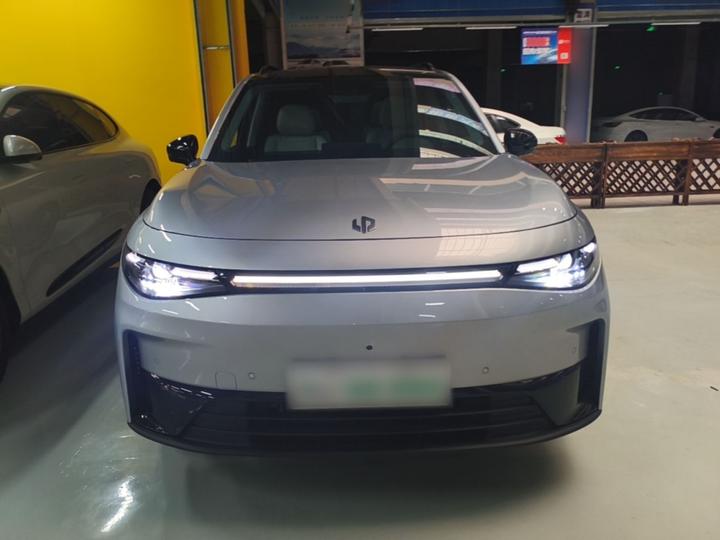 Leapmotor C16 2024 EV 520 Exclusive photo 2