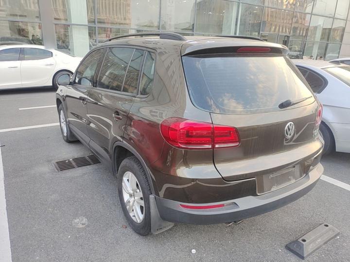 Tiguan 2016 300TSI AT RWD photo 4