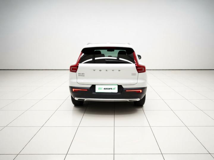 XC40 2023 B3 Luxury photo 5