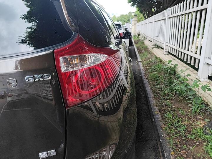 SUV 2014 2.4L AT RWD Exclusive photo 7