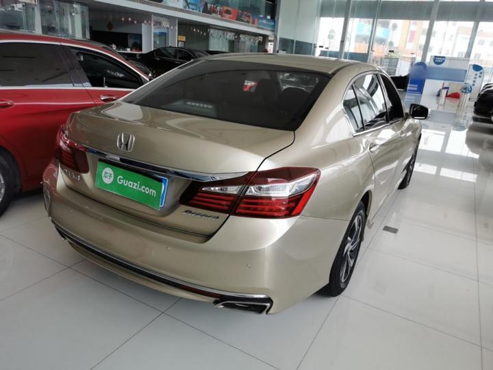Accord 2016 2.0L Luxury photo 4