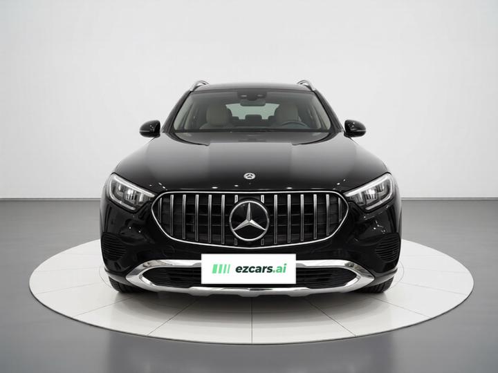 GLC 2023 Facelift GLC 260 L 4MATIC Dynamic 5-Seater photo 2
