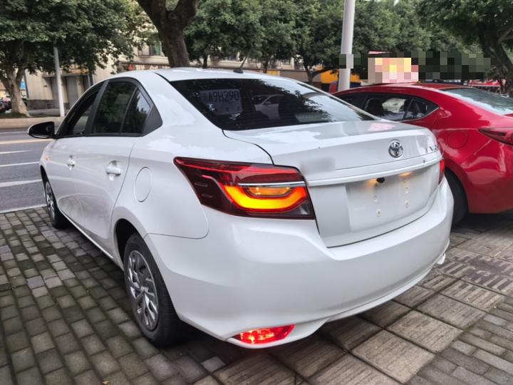 Vios 2021 1.5L CVT photo 4
