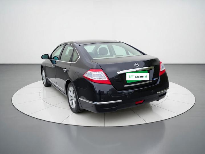 Teana 2011 2.0L XL Comfort photo 4