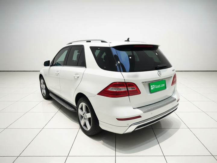 M-Class 2014 ML 400 4MATIC Luxury photo 4