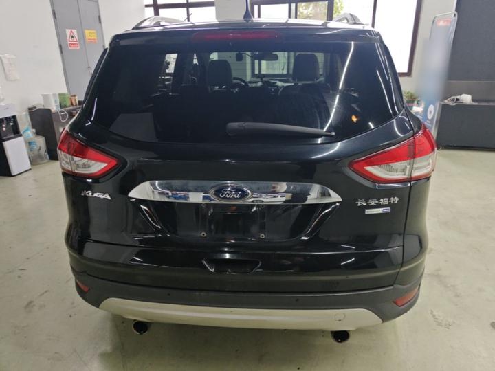 Kuga 2013 1.6L GTDi AWD Elite photo 5