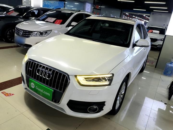 Q3 2015 35 TFSI quattro Tech