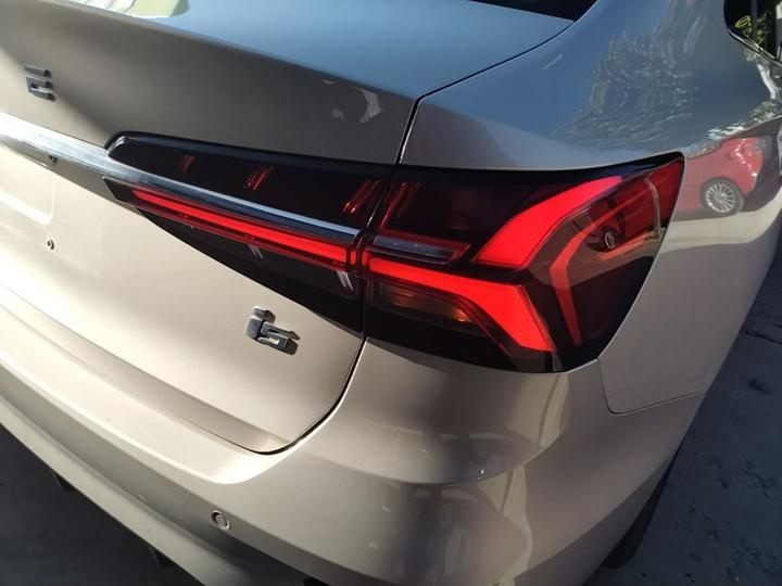 i5 2021 1.5L CVT Starlight photo 7