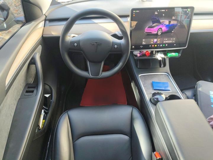Model Y 2022 Facelift RWD photo 8