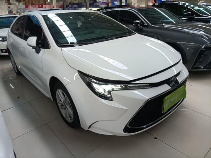 Levin 2022 Hybrid 1.8H E-CVT Luxury photo 3