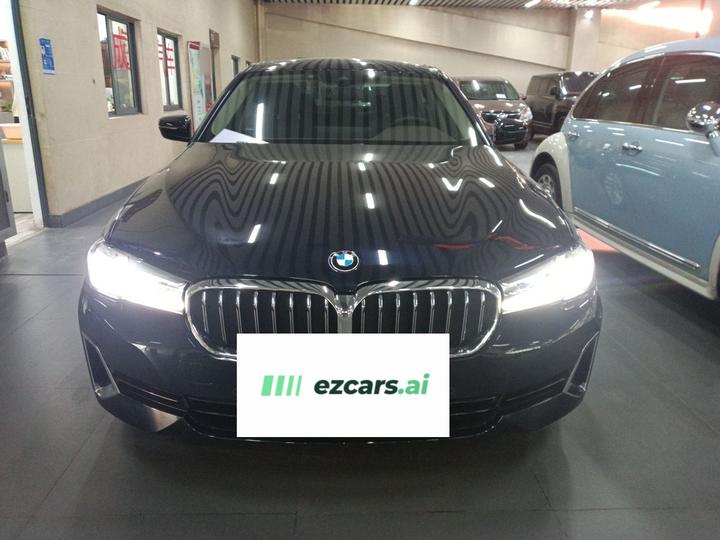 5 Series 2021 525Li Luxury photo 2