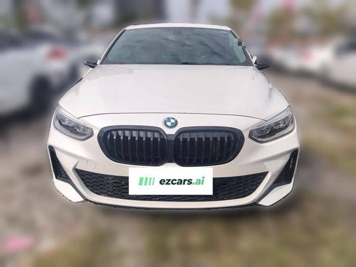 1 Series 2023 120i M Sport photo 2
