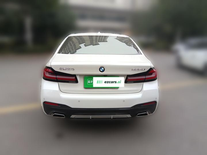 5 Series 2021 525Li M Sport Package photo 5