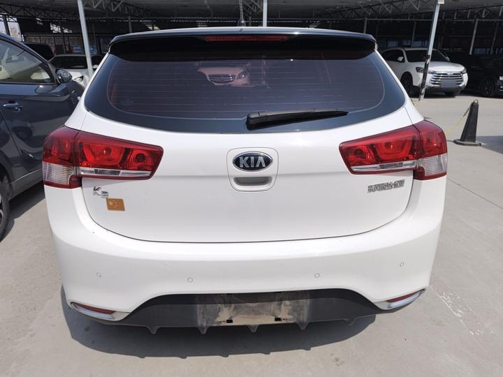 K2 2015 Hatchback 1.4L MT GLS photo 3