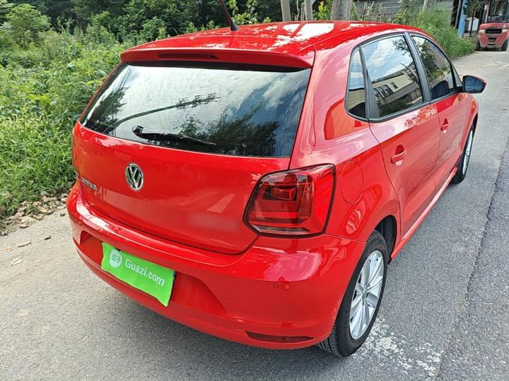 Polo 2014 1.6L AT Comfort photo 4