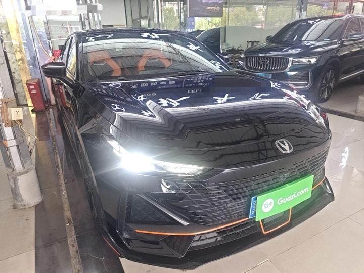 UNI-V 2023 1.5T Sport photo 3
