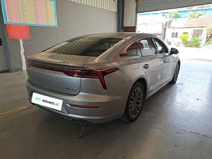 Bestune B70 2022 3rd Gen 1.5T AT photo 4
