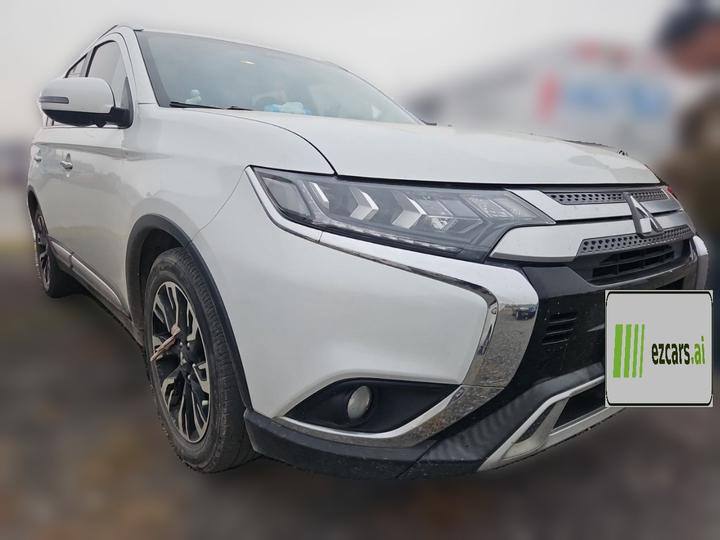 Outlander 2020 2.4L AWD Enjoy 5-Seater photo 3