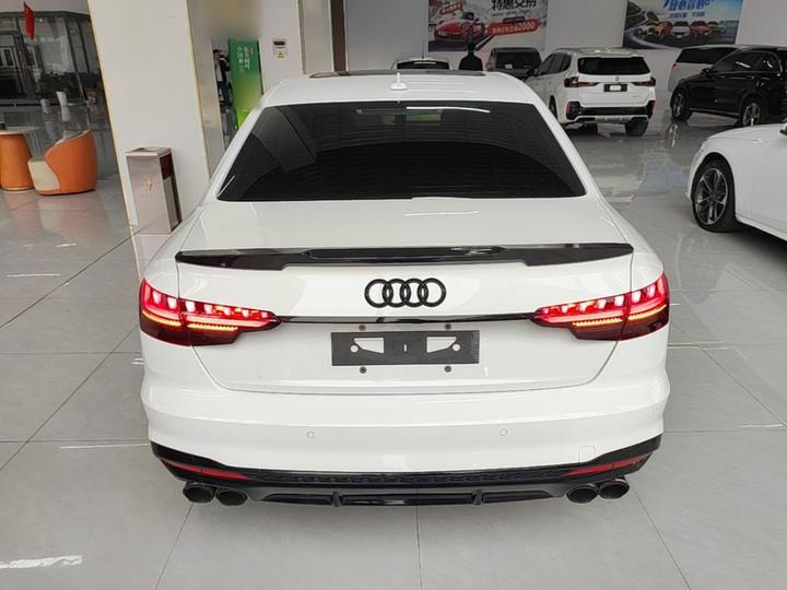 A4L 2022 40 TFSI Luxury Dynamic photo 3