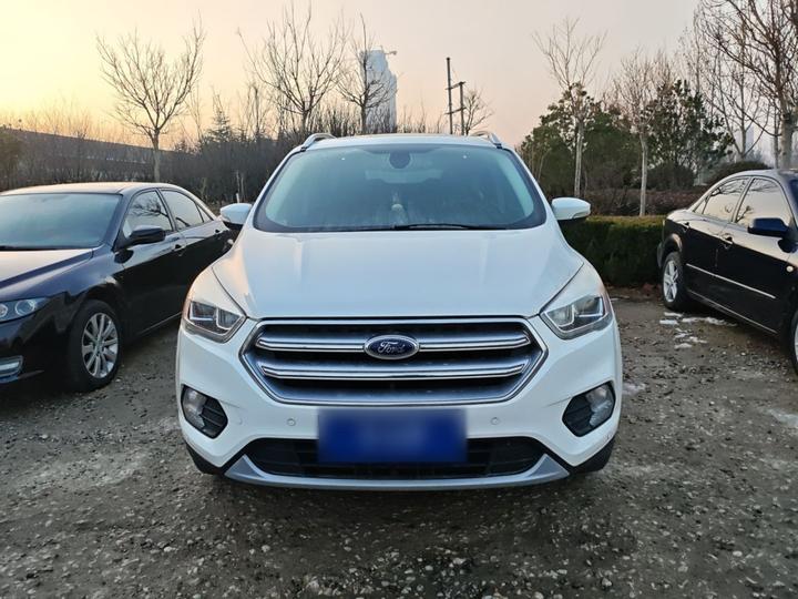 Kuga 2018 EcoBoost 180 RWD photo 2