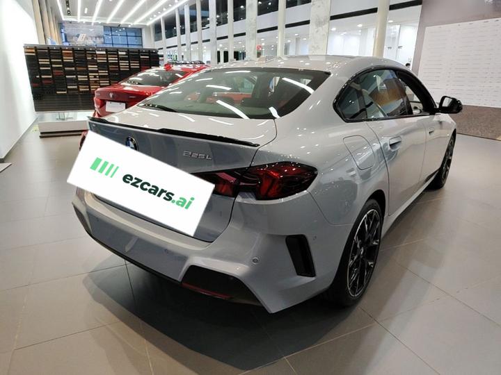 2 Series 2025 225L M M Sport Night Package photo 4