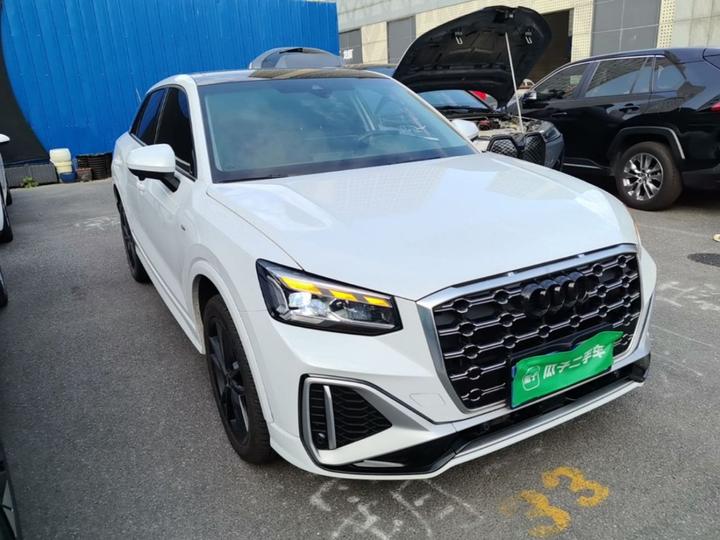 Q2L 2022 35 TFSI Progressive Dynamic photo 3