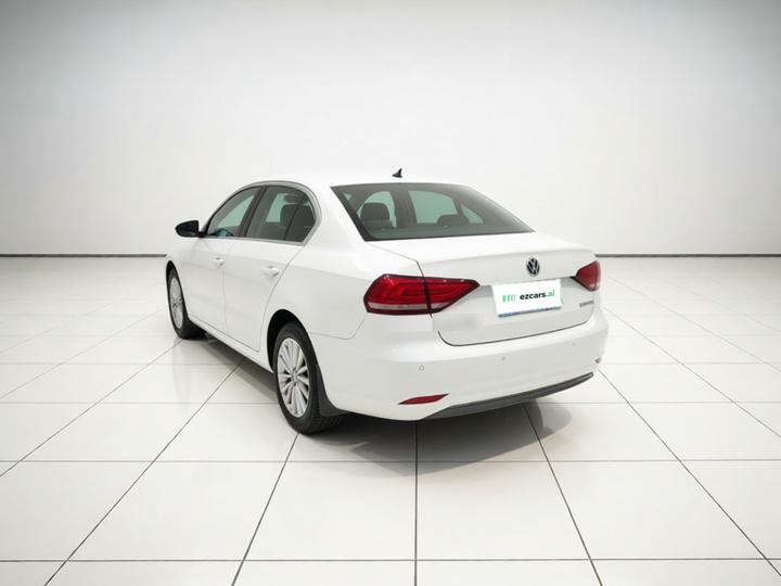 Lavida 2021 1.5L AT photo 4