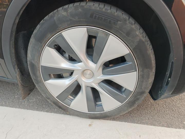 Model Y 2022 Facelift RWD photo 8