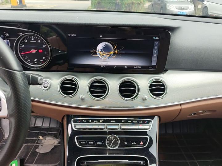 E-Class 2017 E 200 Sport 4MATIC photo 8